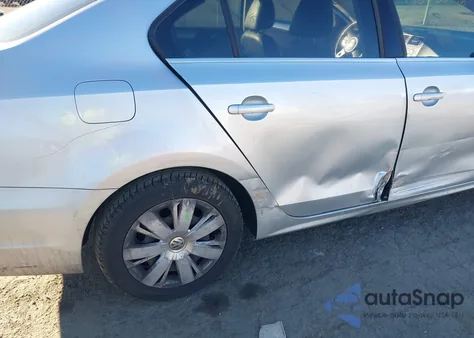 2013 Volkswagen Jetta 2.5L Se from USA, damaged, VIN 3VWDP7AJ5DM396228